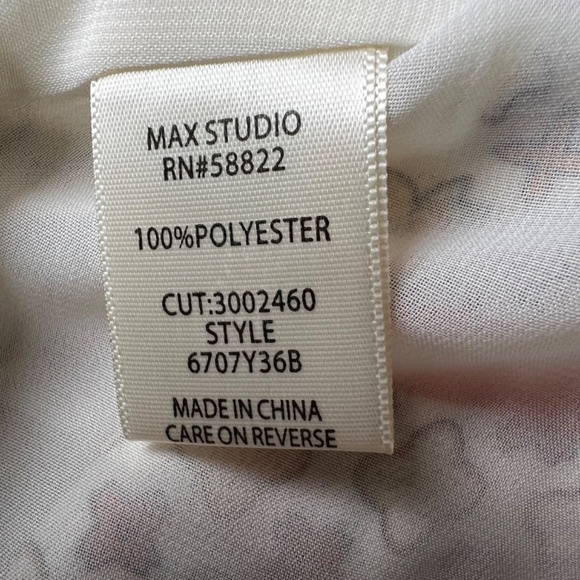 Max Studio tie gathered collar in a cool, lightweight fabric - Picture 8 of 9